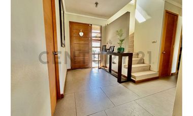 SE VENDE HERMOSA CASA EN EL REMANSO DE CHICUREO