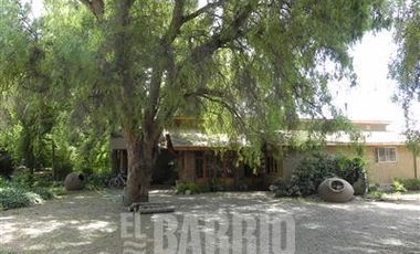 Casa en Venta en Chicureo-Liray/ Lo Pinto