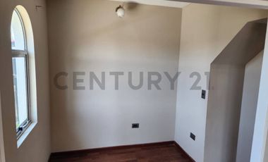 SE VENDE CASA REMODELADA PARQUE SAN MARCOS