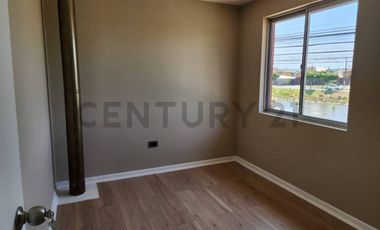 SE VENDE CASA REMODELADA PARQUE SAN MARCOS