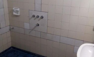 Córdoba, Cruz del Eje, Villa De Soto, Casa 4 amb + 2 Dtos de 1 y 2 amb. Excelente estado y ubicación.