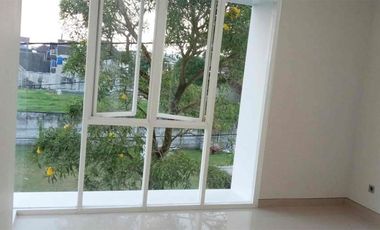 Rumah Modern Elite di Mlati