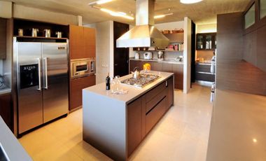 Casa en Arriendo en VALLE ESCONDIDO