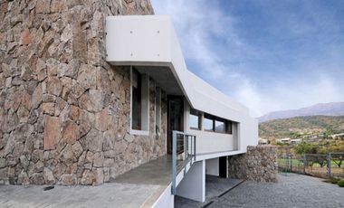 Casa en Arriendo en VALLE ESCONDIDO