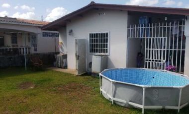 VENDO CASA EN ARRAIJAN BRISAS DEL GOLF 3R