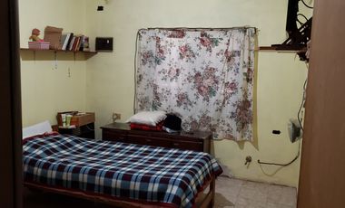 VENDO CASA EN TOLOSA, LA PLATA.