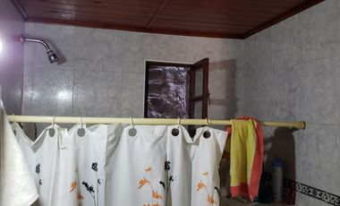 VENDO CASA EN TOLOSA, LA PLATA.