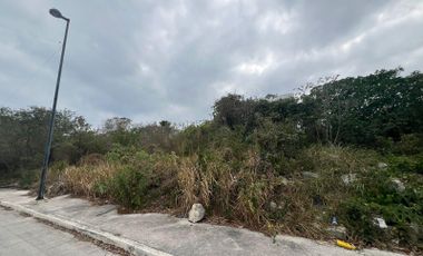 Terreno cerca de Centro Maya, Hospitales y Carretera Federal en Playa del Carmen