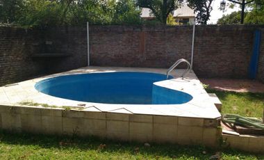 SE VENDE CASA EN MERLO