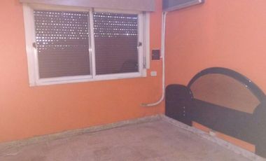 SE VENDE CASA EN MERLO