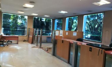 EXCELENTE LOCAL COMERCIAL SOBRE 25 DE MAYO 799 SAN ISIDRO 1000 MTS