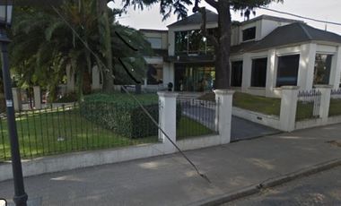 EXCELENTE LOCAL COMERCIAL SOBRE 25 DE MAYO 799 SAN ISIDRO 1000 MTS