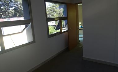 EXCELENTE LOCAL COMERCIAL SOBRE 25 DE MAYO 799 SAN ISIDRO 1000 MTS