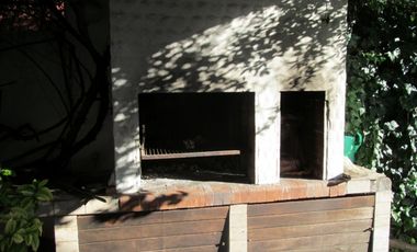 Chalet en Venta Villa Sarmiento / Moron (A120 3200)