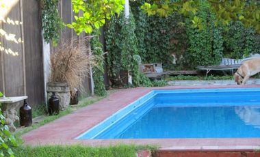 Chalet en Venta Villa Sarmiento / Moron (A120 3200)