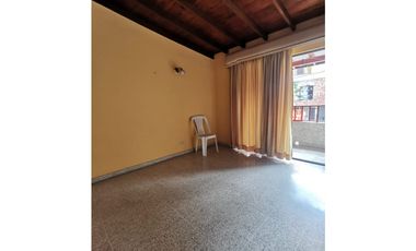 VENTA DE CASA EN CABAÑAS, BELLO