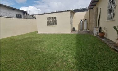 Se Vende casa de 275 Mts2 en La Floresta de Arraiján (H)