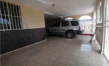 Se Vende casa de 275 Mts2 en La Floresta de Arraiján (H)