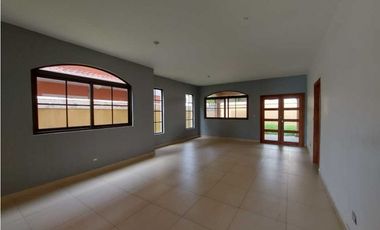 CASA EN COSTA SUR, EL DORAL PRECIO REBAJADO 4 RECAMARAS