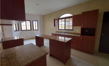CASA EN COSTA SUR, EL DORAL PRECIO REBAJADO 4 RECAMARAS