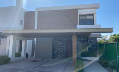 CASA EN VENTA EN ALTOZANO EN GOMEZ PALACIO DURANGO