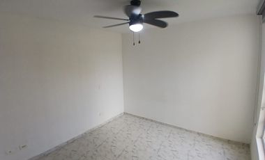 apartamento en arriendo en condina. Cod A7344931