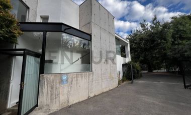Excelente Oportunidad 4 Locales Comerciales en la Dehesa