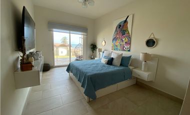 SE VENDE APARTAMENTO EN PLAYA ESCONDIDA