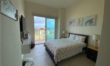 SE VENDE APARTAMENTO EN PLAYA ESCONDIDA