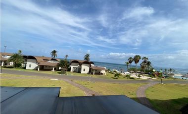 SE VENDE APARTAMENTO EN PLAYA ESCONDIDA