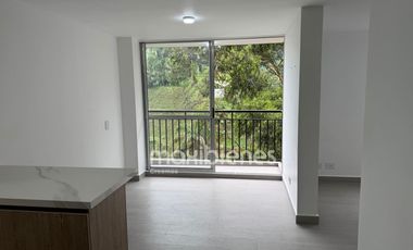 apartamento en arriendo en  maria auxiliadora. Cod A67013