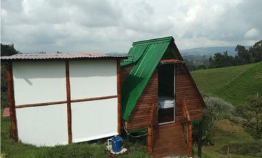 Vencambio Lote con Cabaña Vereda Charco Verde San Félix Antioquia