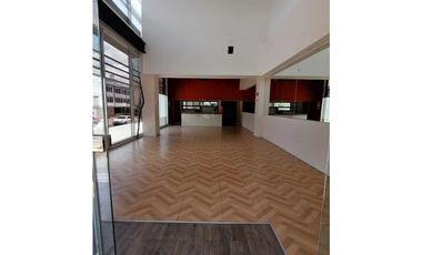 Se Alquila Local 200 Mts Esquinero Obarrio USD$3,800,oo+Itbms