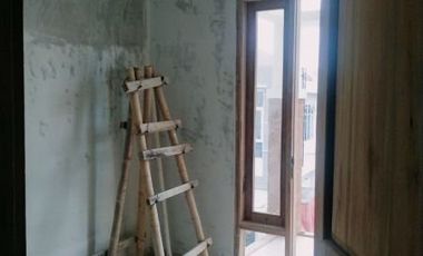 RUMAH SIAP HUNI TERMURAH TENGAH KOTA 2 LANTAI DIBAWAH 1 M