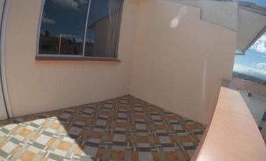 Venta Casa, Calle Juan Barrezueta , Sector Supermaxi Carcelen Norte de Quito