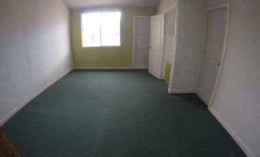 Venta Casa, Calle Juan Barrezueta , Sector Supermaxi Carcelen Norte de Quito