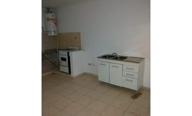 INMUEBLE EN BLOCK EN VENTA ITUZAINGO NORTE 4 DEPTOS 3 LOCALES Y VVDA