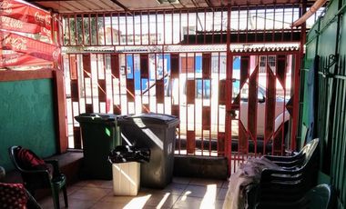 Casa Comercial Av. Obispo Javier Vásquez/Pje 5 sur/Pje 6 Sur Patente Restaurant