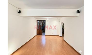 Hermosa Casa Colonial En Alquiler Cerca A Centro Cívico De Trujillo