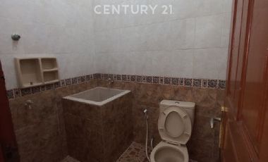 Rumah Cantik Di Tebet Timur Dekat Eco Park Sangat Strategis