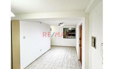 Alquiler Mini Departamento En Urb. Santa Edelmira