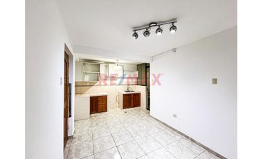 Alquiler Mini Departamento En Urb. Santa Edelmira