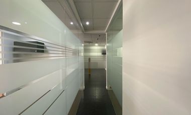 oficina en arriendo/venta en chapinero. Cod A52