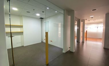 oficina en arriendo/venta en chapinero. Cod A52