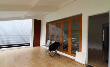 FOR RENT or FOR SALE Vila Dago Bandung Capacity 20 People