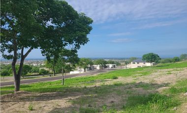 Se vende terreno Urb Costa del Este Sector Vía Circunvalación.