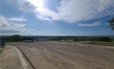 Se vende terreno Urb Costa del Este Sector Vía Circunvalación.