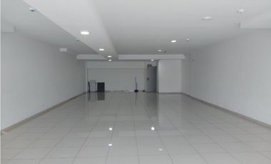 Alquilo Extraordinario Local listo para ocupar en la cresta