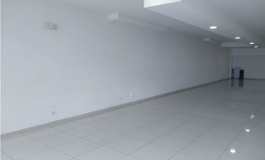 Alquilo Extraordinario Local listo para ocupar en la cresta