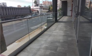 Alquilo Extraordinario Local listo para ocupar en la cresta